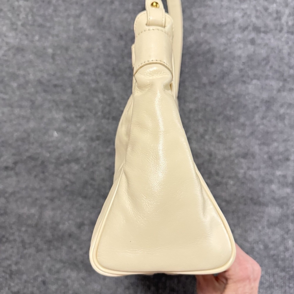Vintage Etienne Aigner Gathered Cream Leather Shoulder Bag Purse NOS Mirror - Picture 5 of 12